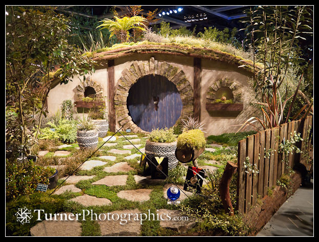 A Hobbit's New Zealand Garden