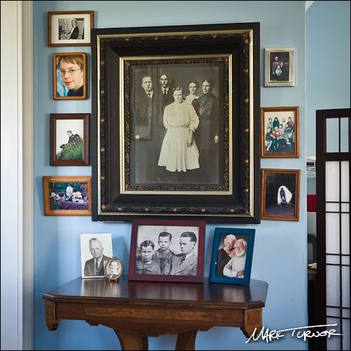Otto de Gruyter family portrait in Turner home