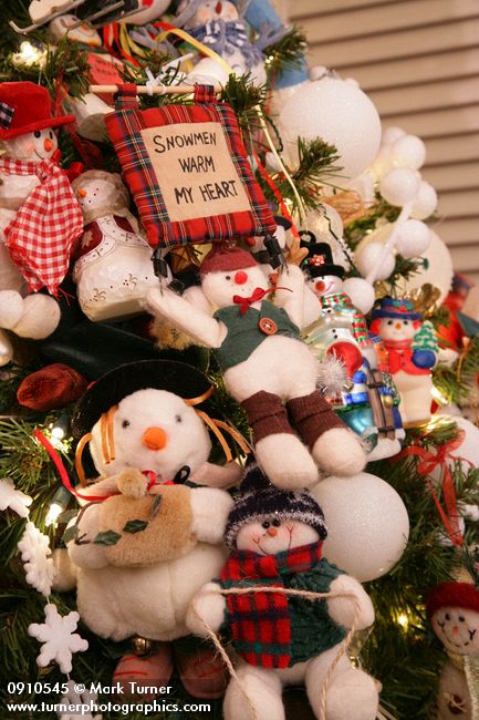 0910545 Snowman Christmas tree ornaments detail. Mary Etta Foster, Ferndale, WA. © Mark Turner