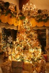 0910643 Gold Christmas tree in front of living room windows. Mary Etta Foster, Ferndale, WA. © Mark Turner