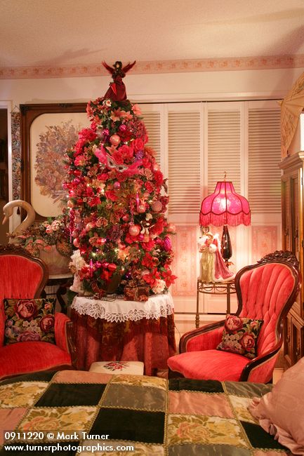 0911220 Rose Christmas tree in bedroom. Mary Etta Foster, Ferndale, WA. &copy; Mark Turner