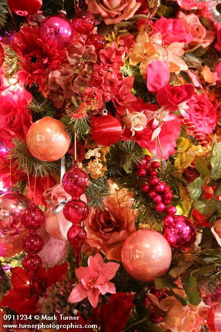 0911234 Rose Christmas tree ornaments detail. Mary Etta Foster, Ferndale, WA. &copy; Mark Turner