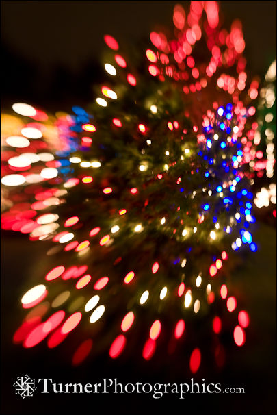 Holiday Lights with LensBaby Blur Effect