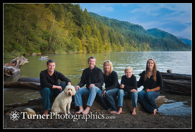 Family portrait on the beach along North Shore